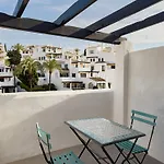 Ivy Residence 4 Nueva Andalucia Pool