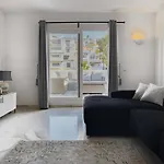 Ivy Residence 4 Nueva Andalucia Pool